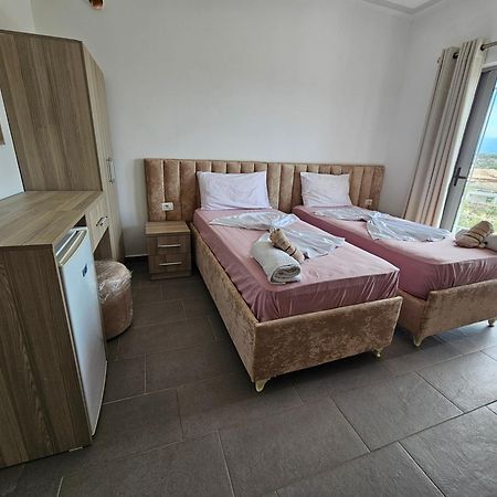 Hotel Irini Sarandë Esterno foto