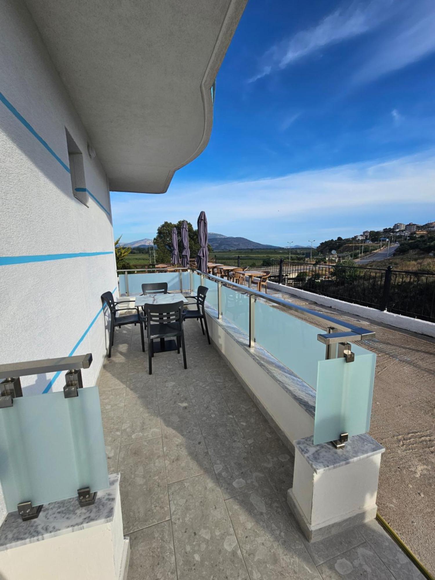 Hotel Irini Sarandë Esterno foto
