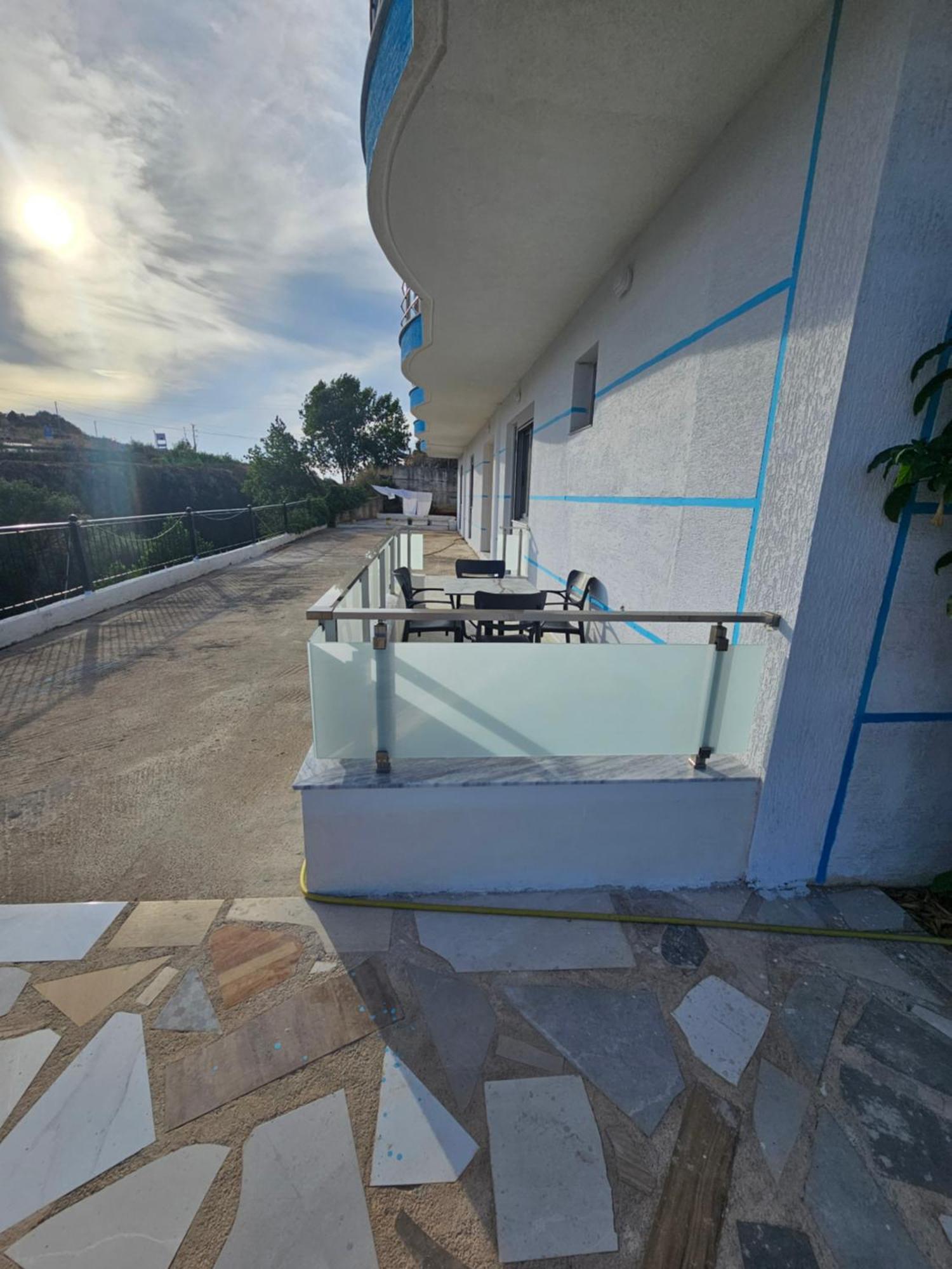 Hotel Irini Sarandë Esterno foto