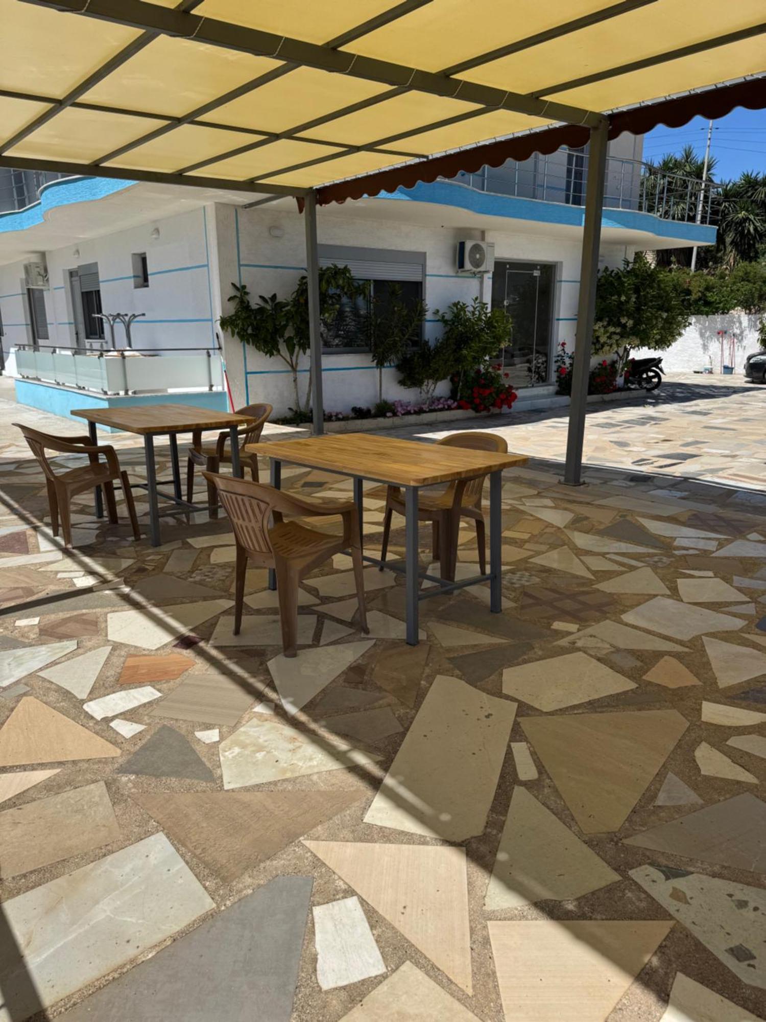 Hotel Irini Sarandë Esterno foto