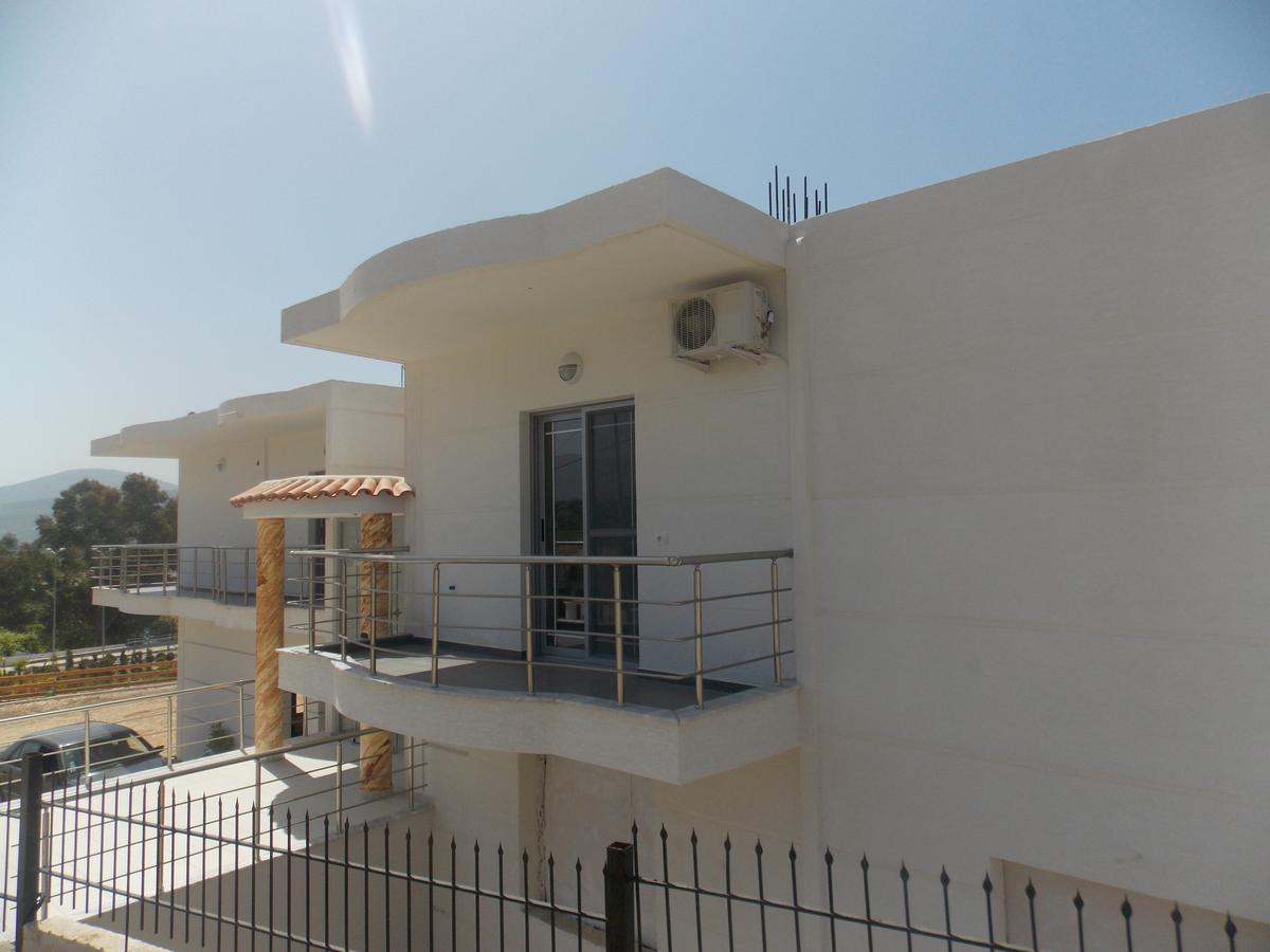 Hotel Irini Sarandë Esterno foto