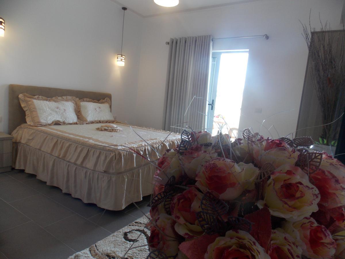 Hotel Irini Sarandë Esterno foto