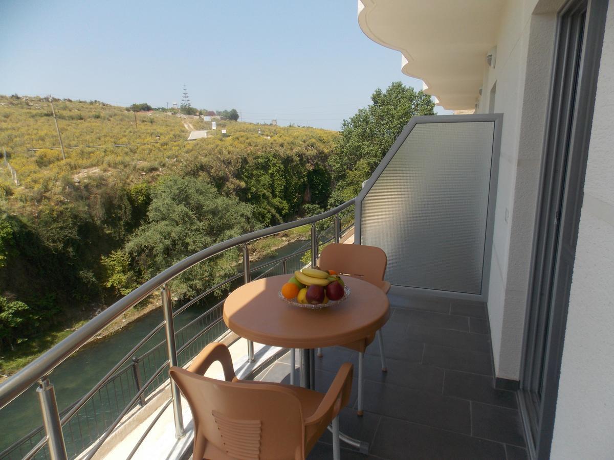 Hotel Irini Sarandë Esterno foto